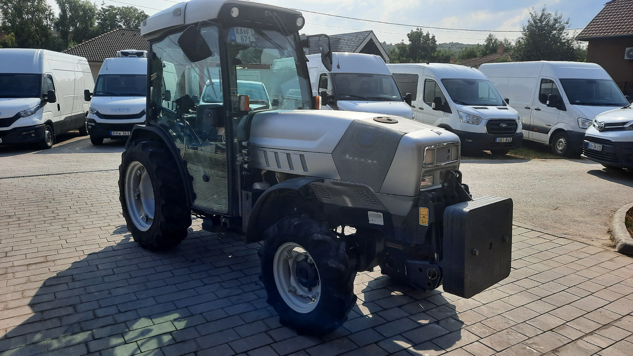 LAMBORGHINI RV90 Automatic - Kmetijski stroj: slika 3 LAMBORGHINI RV90 Automatic - Kmetijski stroj: slika 3