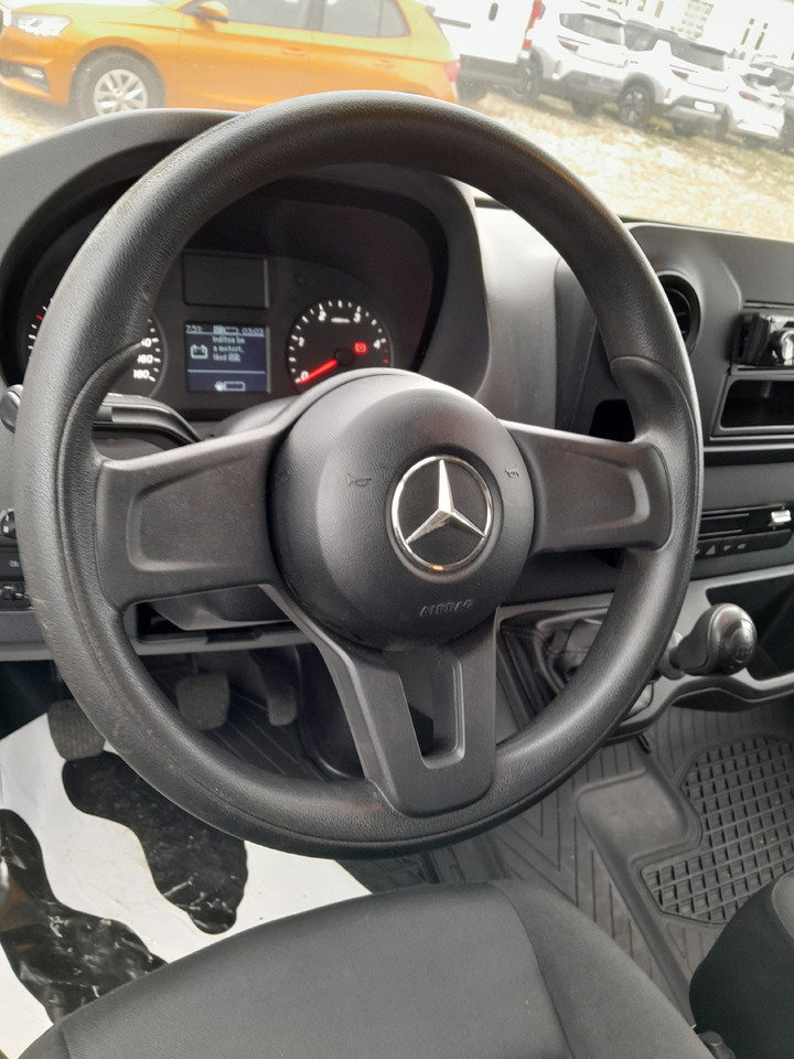 Dostavno vozilo s kesonom MERCEDES-BENZ Sprinter: slika 9