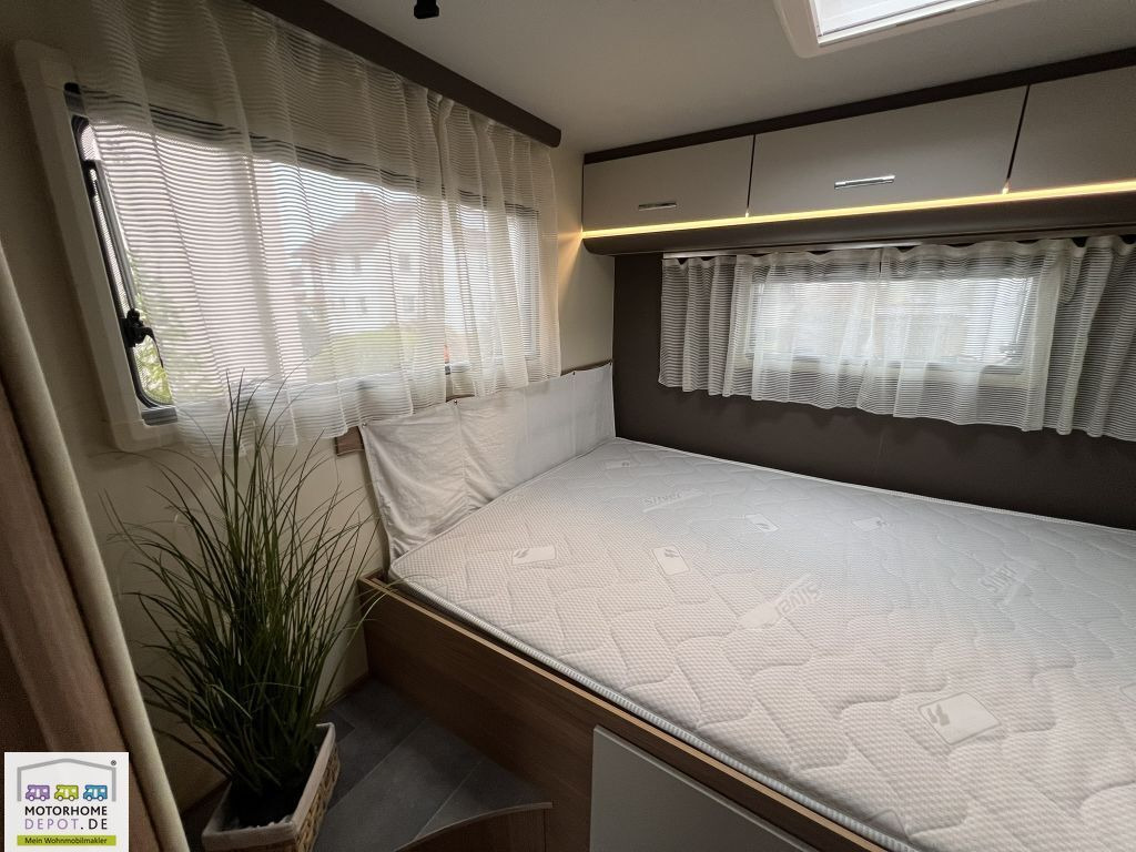 Ahorn Alaska TD Plus Aufl. 4to & Luftfed. & Hubbett - Polintegriran avtodom: slika 5 Ahorn Alaska TD Plus Aufl. 4to & Luftfed. & Hubbett - Polintegriran avtodom: slika 5