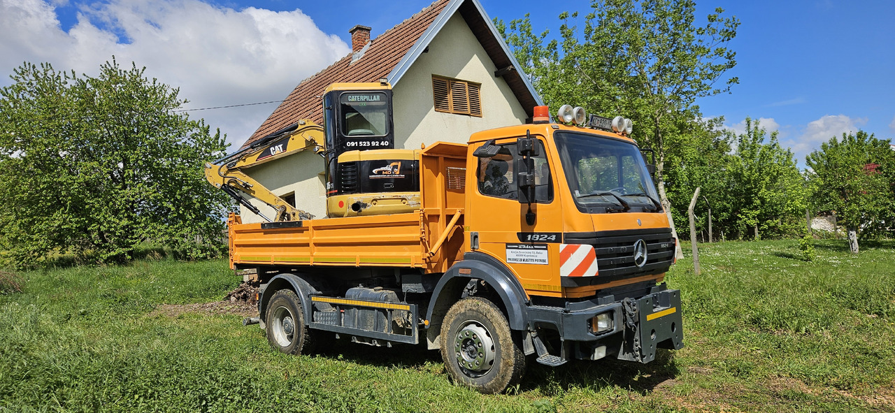 MERCEDES-BENZ 1824 ACTROS SK 4x4 - Tovornjak prekucnik: slika 3 MERCEDES-BENZ 1824 ACTROS SK 4x4 - Tovornjak prekucnik: slika 3