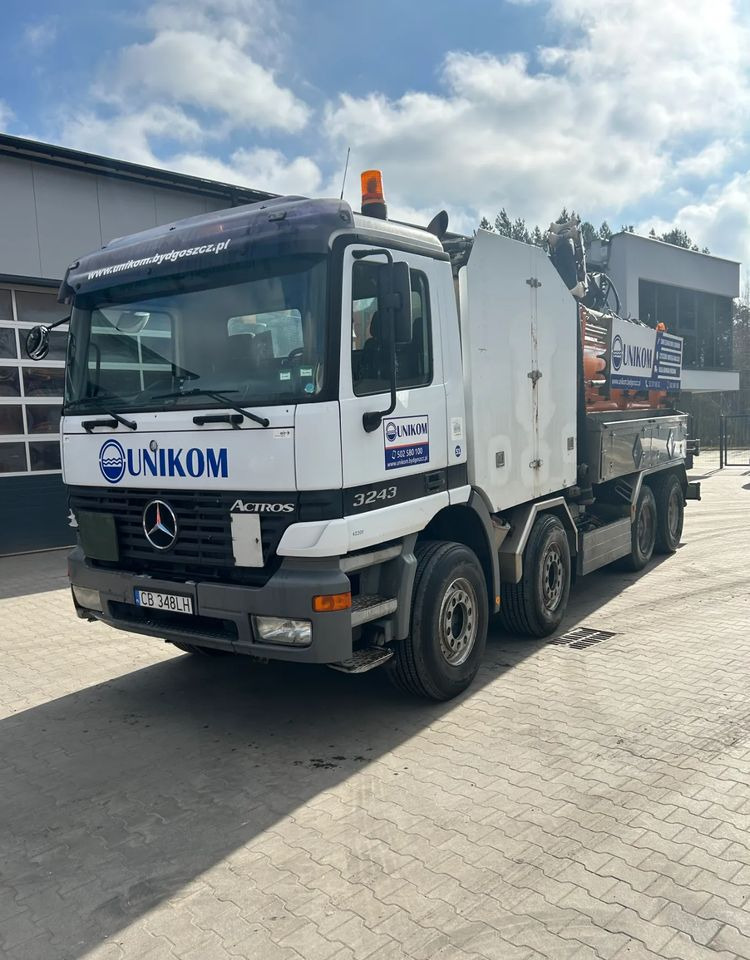 Mercedes-Benz ACTROS 3243 KAISER AQUASTER WUKO - Vakuumski tovornjak: slika 3 Mercedes-Benz ACTROS 3243 KAISER AQUASTER WUKO - Vakuumski tovornjak: slika 3