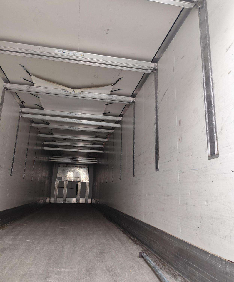 Krone CARRIER VECTOR 1550 - Polprikolica hladilnik: slika 3 Krone CARRIER VECTOR 1550 - Polprikolica hladilnik: slika 3