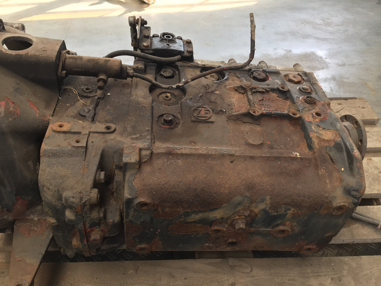 Gebrauchtes ZF Getriebe MAN 17.232, Typ : S6 - 65 + GV - 80, Artikel - Nr. : 81.32002 - 6082 - Menjalnik za Tovornjak: slika 5 Gebrauchtes ZF Getriebe MAN 17.232, Typ : S6 - 65 + GV - 80, Artikel - Nr. : 81.32002 - 6082 - Menjalnik za Tovornjak: slika 5