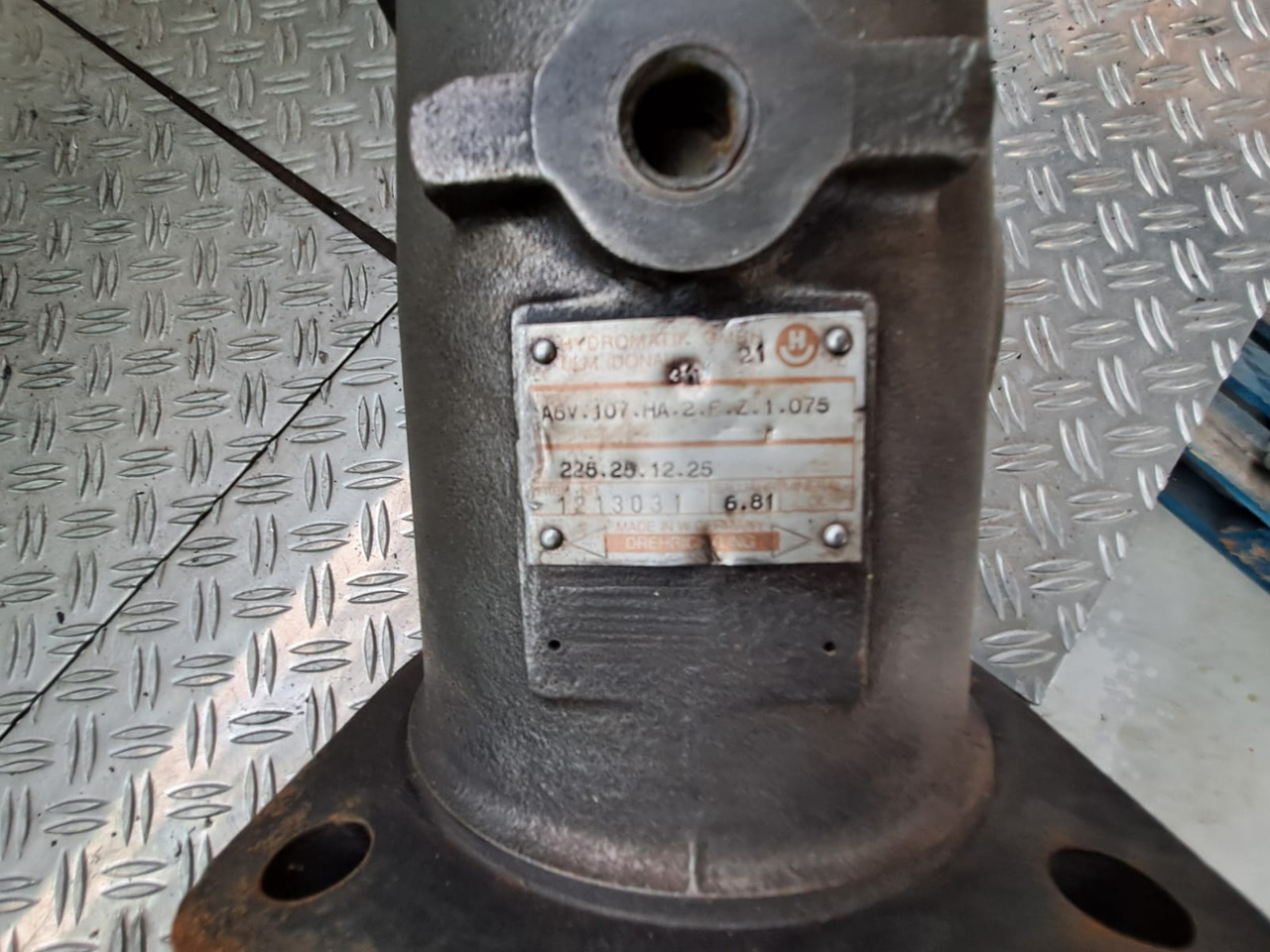 HYDROMATIK AV6 107 HA 2 FZ 1 075 - Hidravlični motor za Industrijska oprema: slika 2 HYDROMATIK AV6 107 HA 2 FZ 1 075 - Hidravlični motor za Industrijska oprema: slika 2