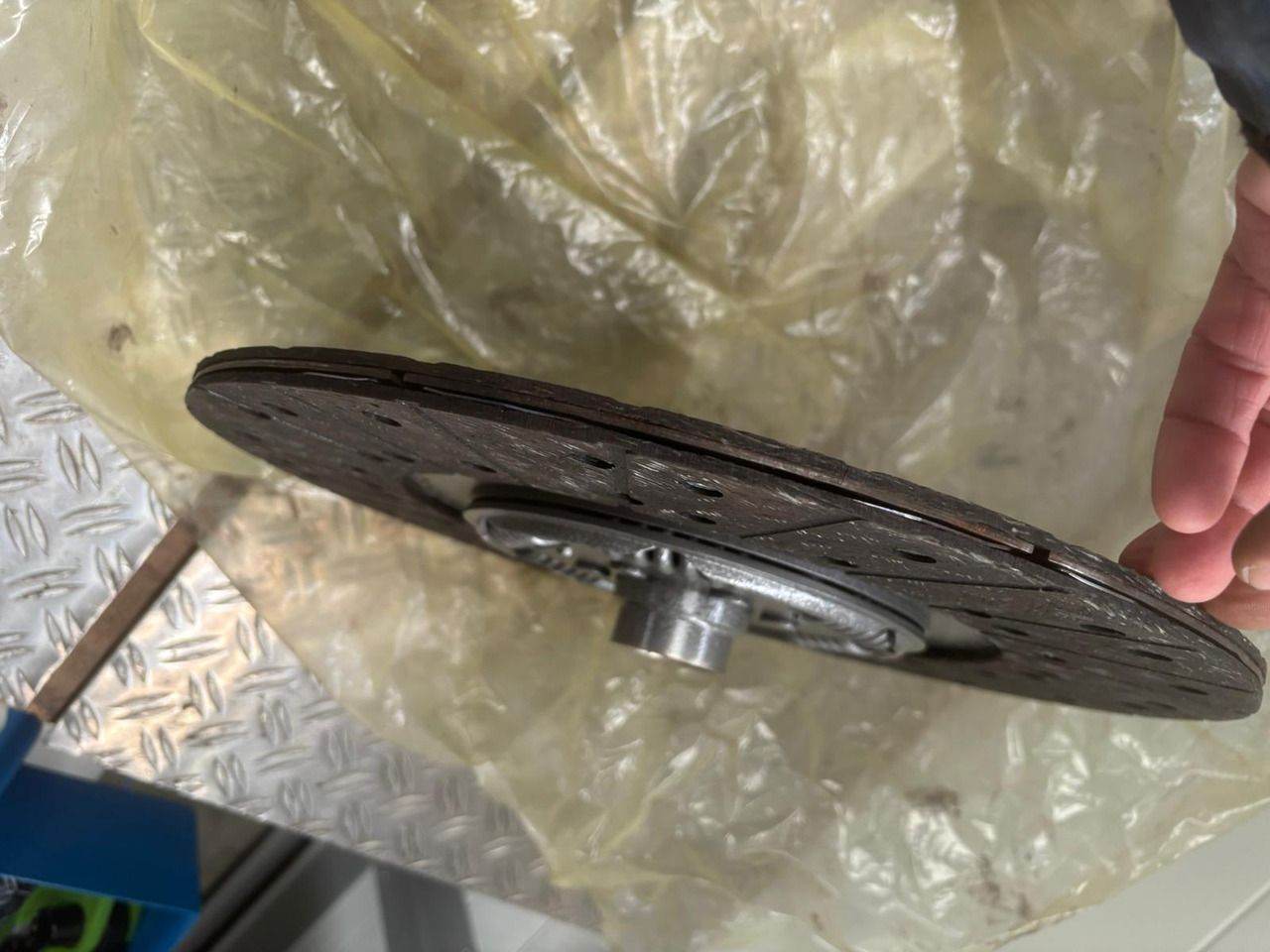 Neuwertige Sachs Kupplungsscheibe, Mitnehmerscheibe, Artikel - Nr. : 184900409 - Lamela sklopke za Tovornjak: slika 4 Neuwertige Sachs Kupplungsscheibe, Mitnehmerscheibe, Artikel - Nr. : 184900409 - Lamela sklopke za Tovornjak: slika 4