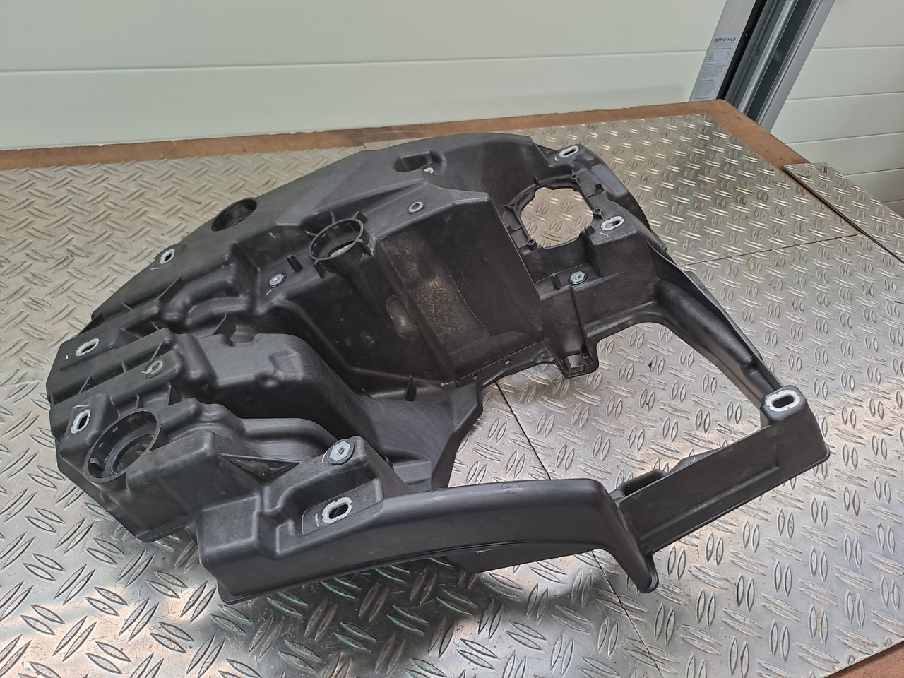 ---Neuwertiger Scheinwerfer und Träger MAN TG3 / TGS / TGX, Artikel - Nr. : 81.25101 - 6738 - Žarometi za Tovornjak: slika 5 ---Neuwertiger Scheinwerfer und Träger MAN TG3 / TGS / TGX, Artikel - Nr. : 81.25101 - 6738 - Žarometi za Tovornjak: slika 5