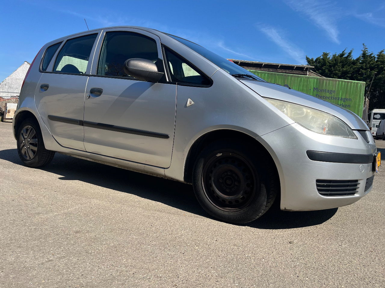 Mitsubishi Colt 1.3 Airco - Avtomobil: slika 4 Mitsubishi Colt 1.3 Airco - Avtomobil: slika 4