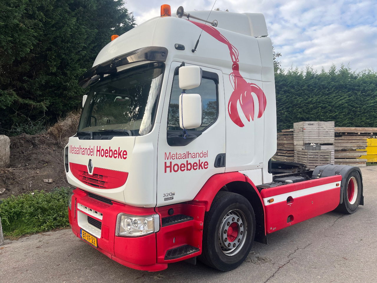 Renault Premium 320 - Vlačilec: slika 1 Renault Premium 320 - Vlačilec: slika 1