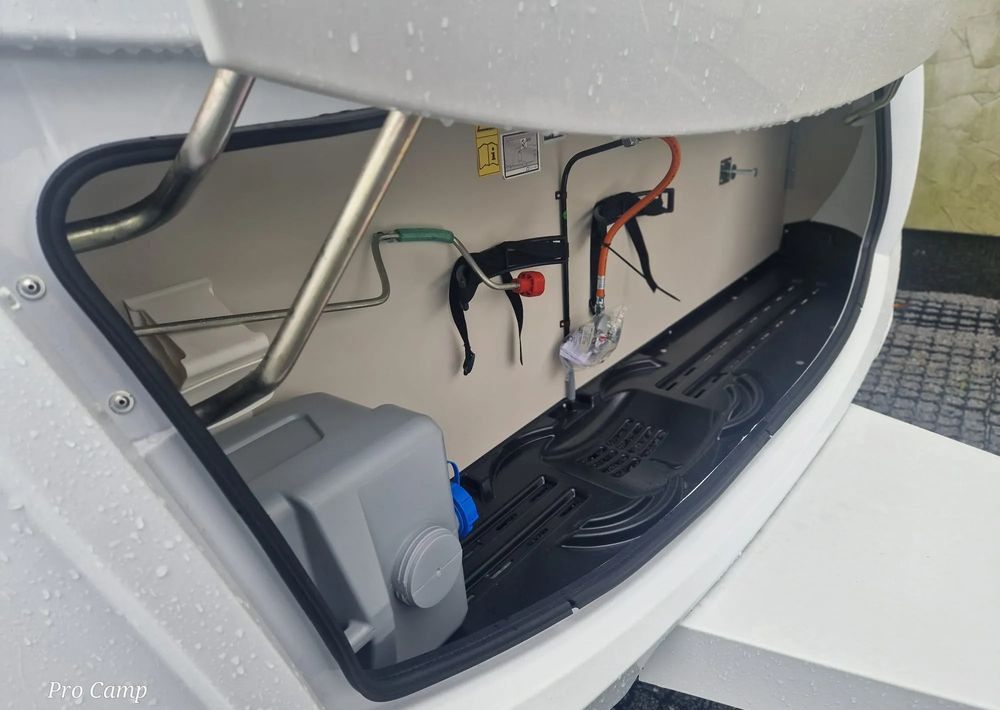 KNAUS SUDWIND 750 UFK SCANDINAVIAN SELECTION - Počitniška prikolica: slika 4 KNAUS SUDWIND 750 UFK SCANDINAVIAN SELECTION - Počitniška prikolica: slika 4