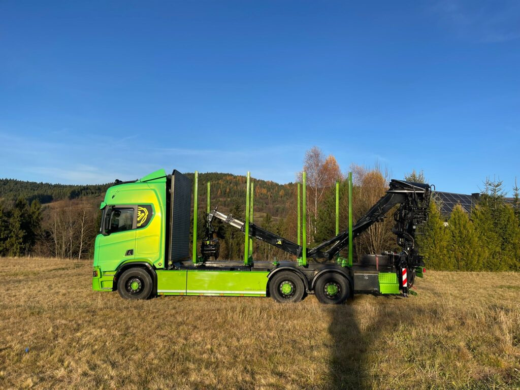 SCANIA 650 „BANDZIOR” - Tovornjak za prevoz lesa, Tovornjak z dvigalom: slika 5 SCANIA 650 „BANDZIOR” - Tovornjak za prevoz lesa, Tovornjak z dvigalom: slika 5