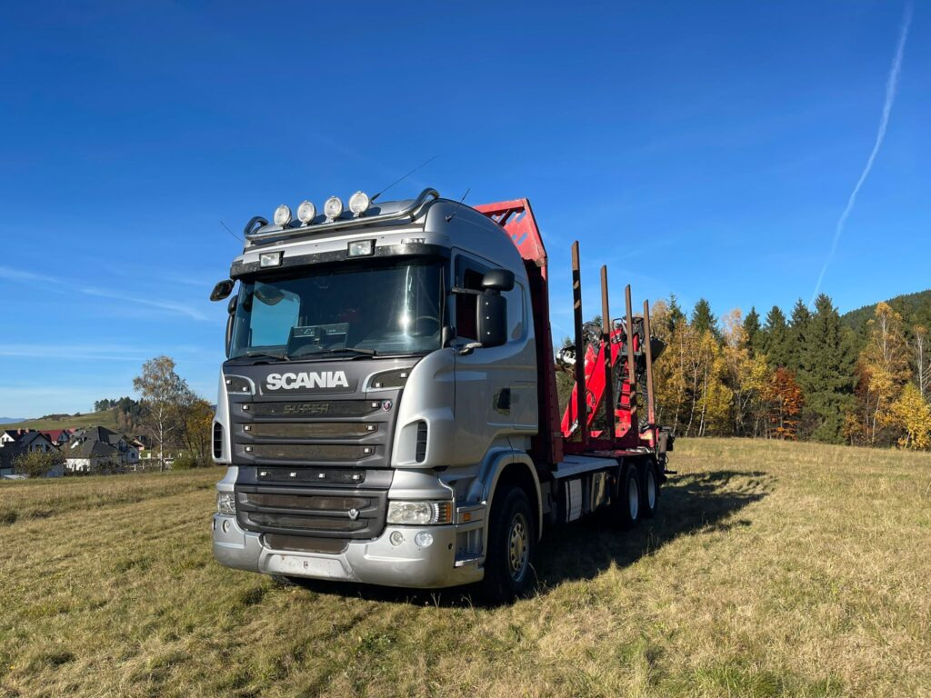 SCANIA R560 - Tovornjak za prevoz lesa, Tovornjak z dvigalom: slika 4 SCANIA R560 - Tovornjak za prevoz lesa, Tovornjak z dvigalom: slika 4
