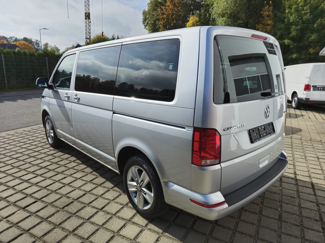 VOLKSWAGEN T6.1 Caravelle 4Motion/Automatik/Kamera/App-Con. - Potniški kombi: slika 5 VOLKSWAGEN T6.1 Caravelle 4Motion/Automatik/Kamera/App-Con. - Potniški kombi: slika 5
