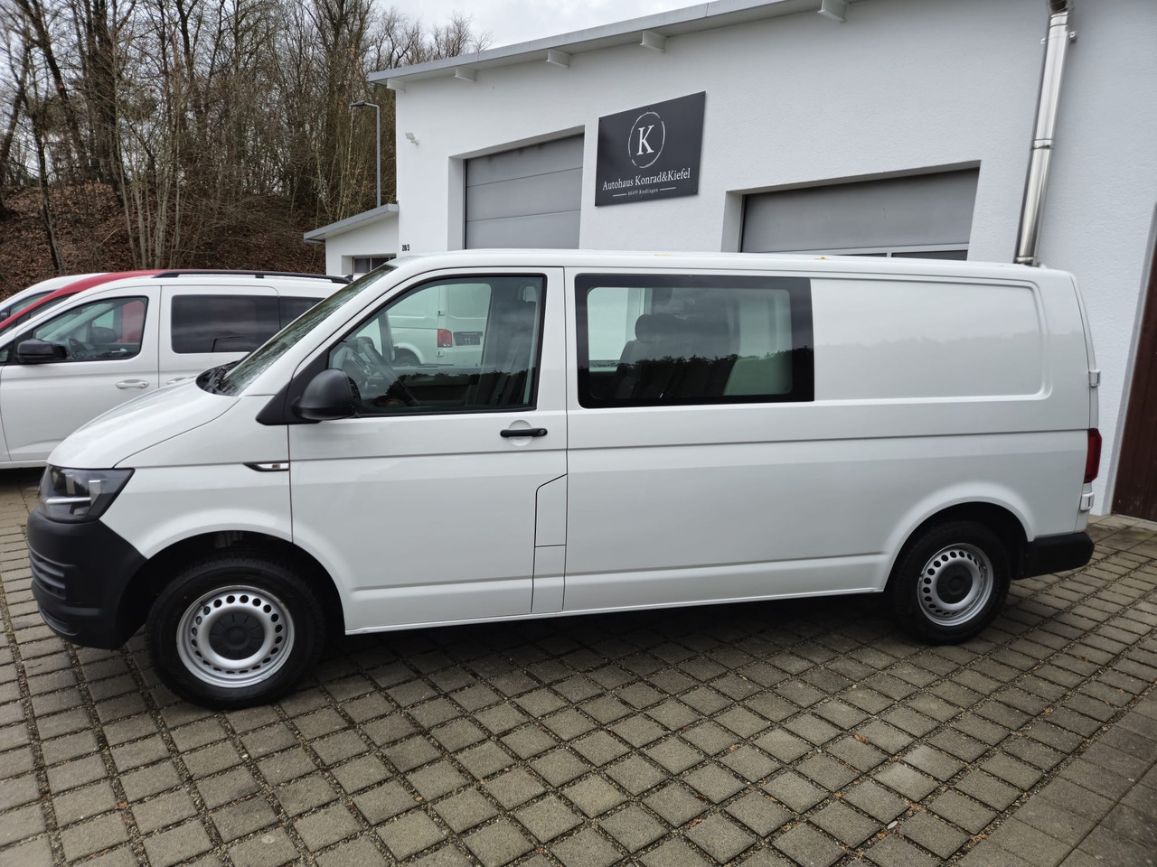 VOLKSWAGEN T6 Transporter Mixto LR 6-Sitzer/Standheiz./PDC - Furgon: slika 3 VOLKSWAGEN T6 Transporter Mixto LR 6-Sitzer/Standheiz./PDC - Furgon: slika 3