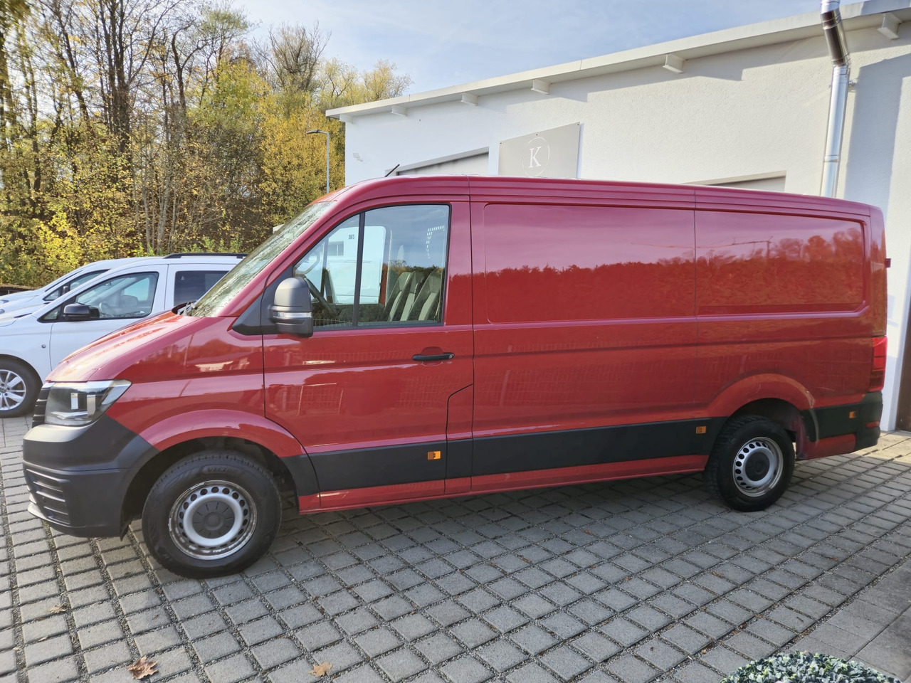 Volkswagen Crafter Kasten 35 FWD mittellang/Kamera/Navi/App - Furgon: slika 3 Volkswagen Crafter Kasten 35 FWD mittellang/Kamera/Navi/App - Furgon: slika 3