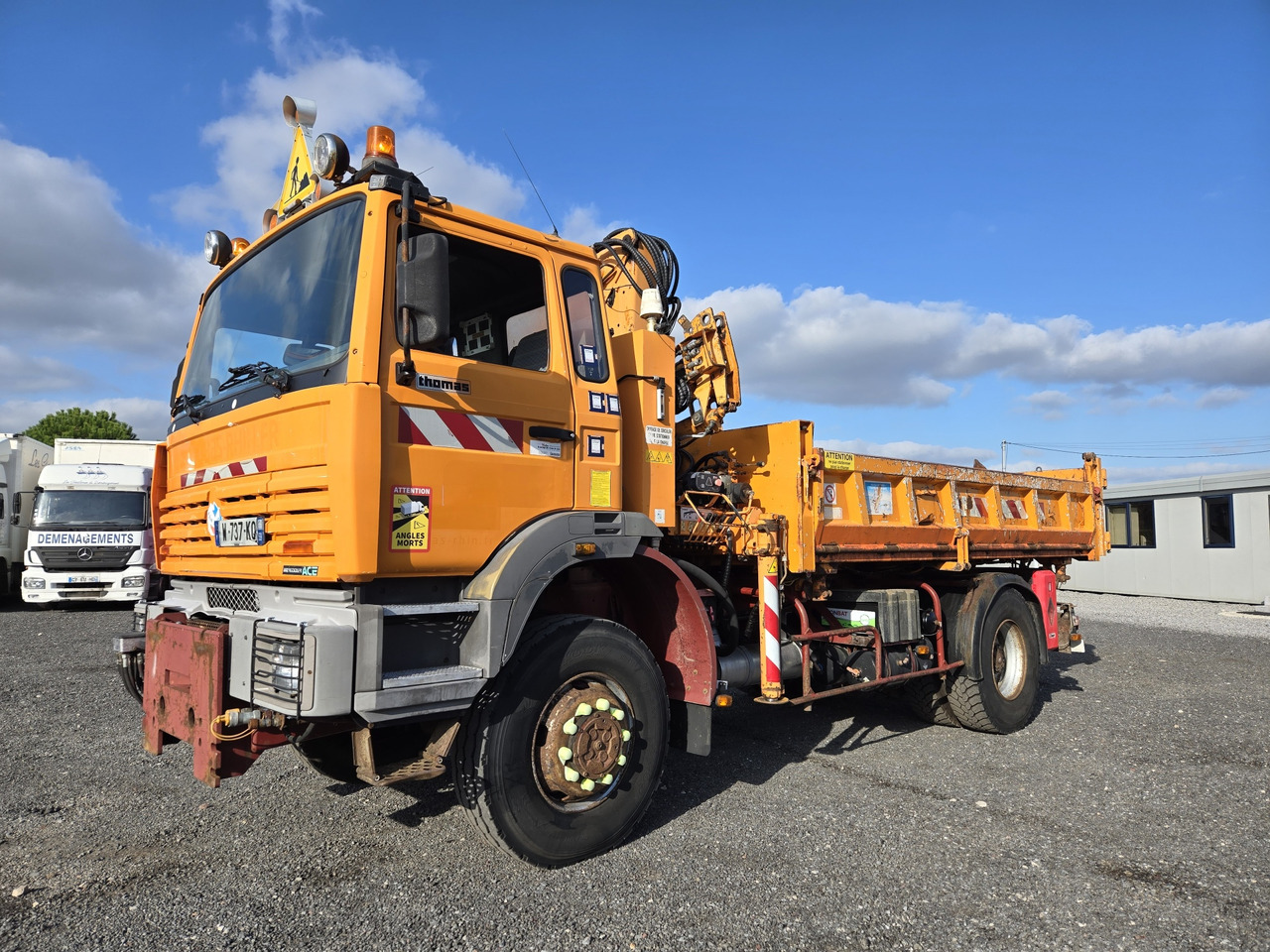 Renault G250 4x4 - Tovornjak prekucnik, Tovornjak z dvigalom: slika 2 Renault G250 4x4 - Tovornjak prekucnik, Tovornjak z dvigalom: slika 2