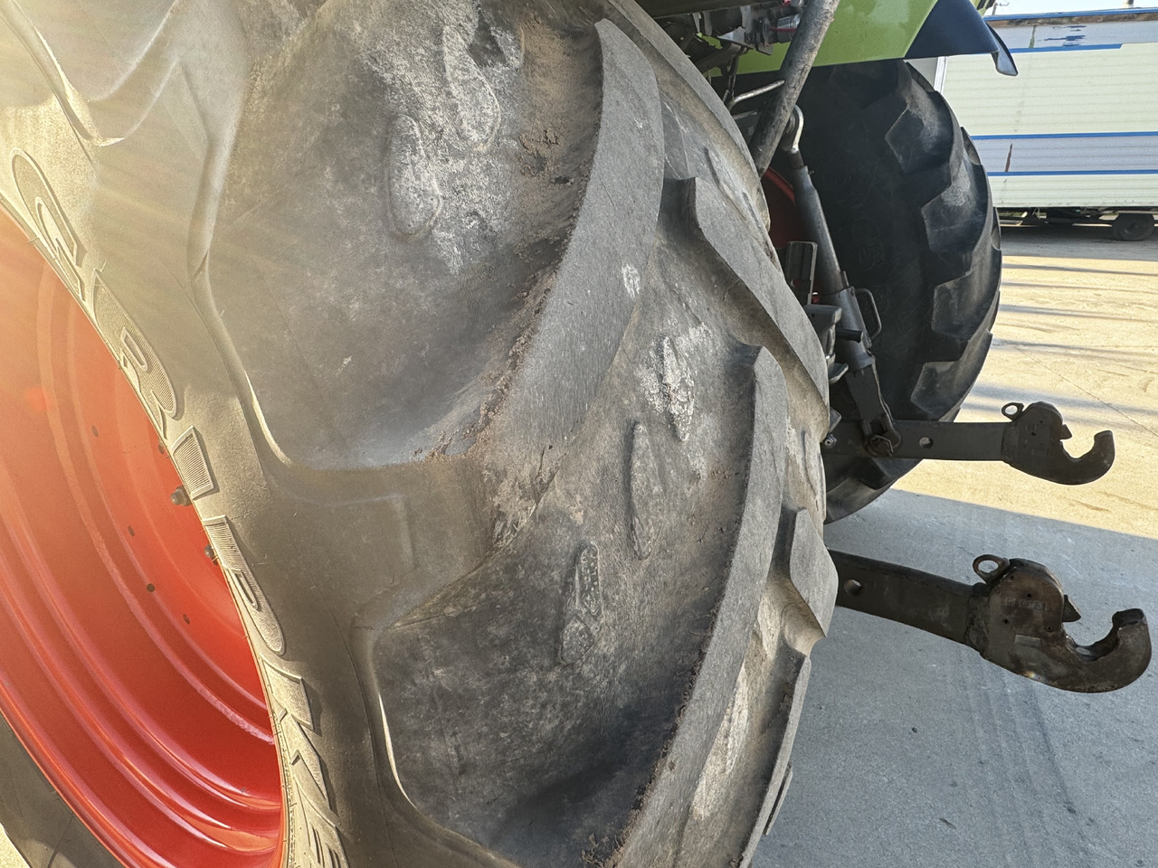 Claas Arion 640 - Traktor: slika 4 Claas Arion 640 - Traktor: slika 4