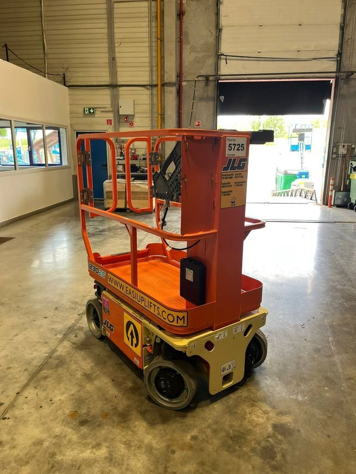 JLG 1230 ES - Vertikalni dvižni teleskop: slika 4 JLG 1230 ES - Vertikalni dvižni teleskop: slika 4