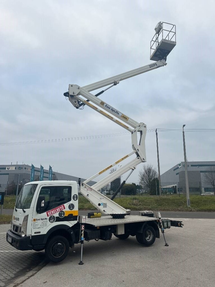 Nissan GSR B200PX - Vertikalni dvižni teleskop: slika 1 Nissan GSR B200PX - Vertikalni dvižni teleskop: slika 1