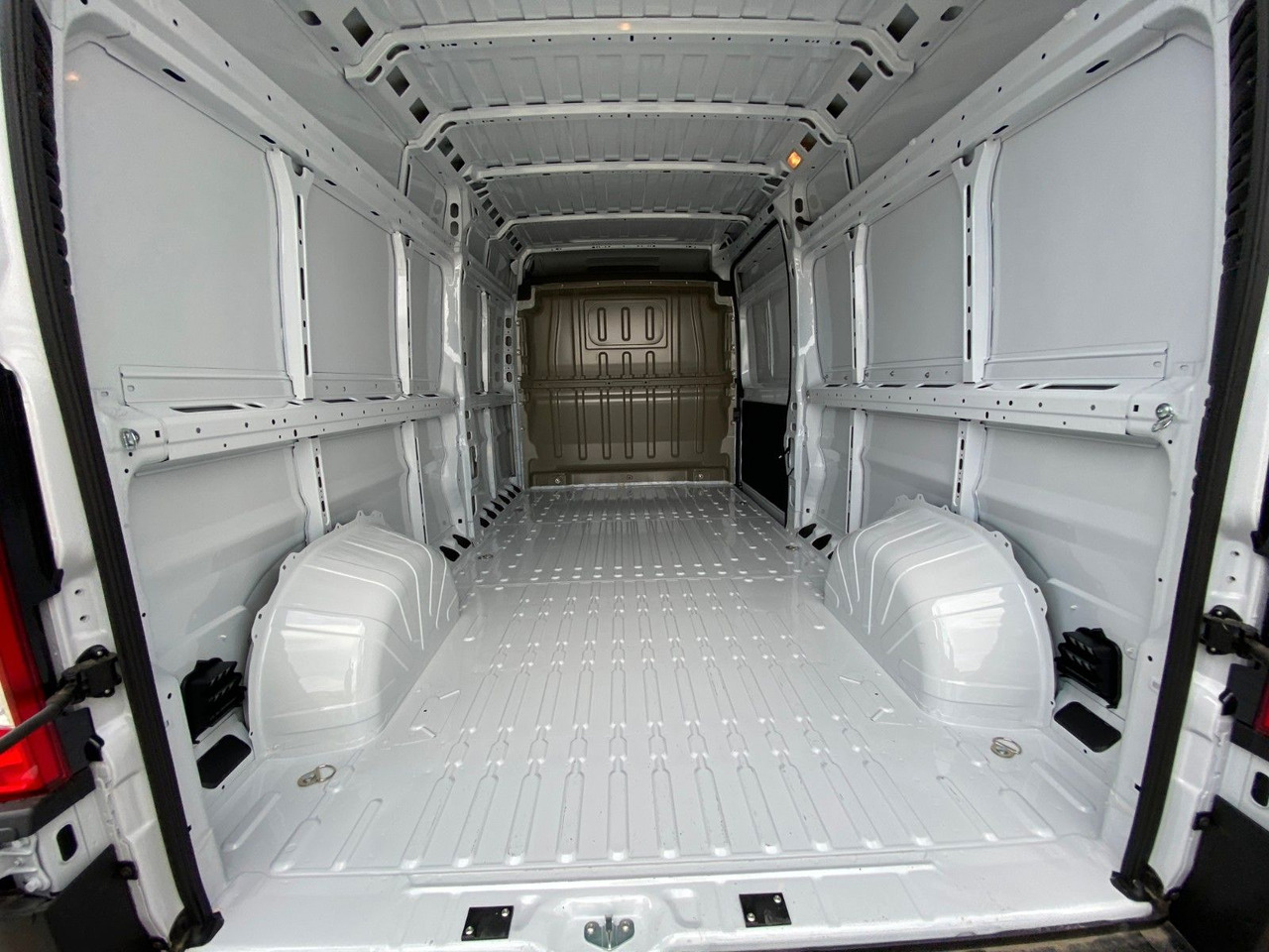 Furgon Citroën Jumper Kasten Hochraum 35 L3H2 BlueHDi 140: slika 7 Furgon Citroën Jumper Kasten Hochraum 35 L3H2 BlueHDi 140: slika 7