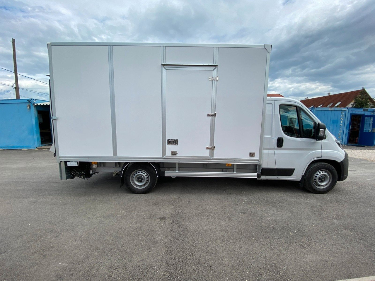 Fiat Ducato KOFFER+LBW L4 140 Multijet Maxi - Dostavno vozilo z zabojnikom: slika 5 Fiat Ducato KOFFER+LBW L4 140 Multijet Maxi - Dostavno vozilo z zabojnikom: slika 5