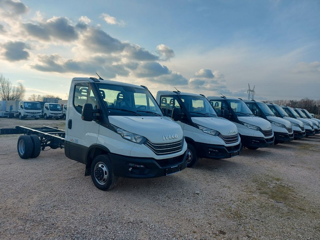 Iveco Daily 35C16 Fahrgestell Wählbar Aufbau Euro6E Iveco Daily 35C16 Fahrgestell Wählbar Aufbau Euro6E - Tovornjak-šasija, Tovornjak z dvigalom: slika 1 Iveco Daily 35C16 Fahrgestell Wählbar Aufbau Euro6E Iveco Daily 35C16 Fahrgestell Wählbar Aufbau Euro6E - Tovornjak-šasija, Tovornjak z dvigalom: slika 1