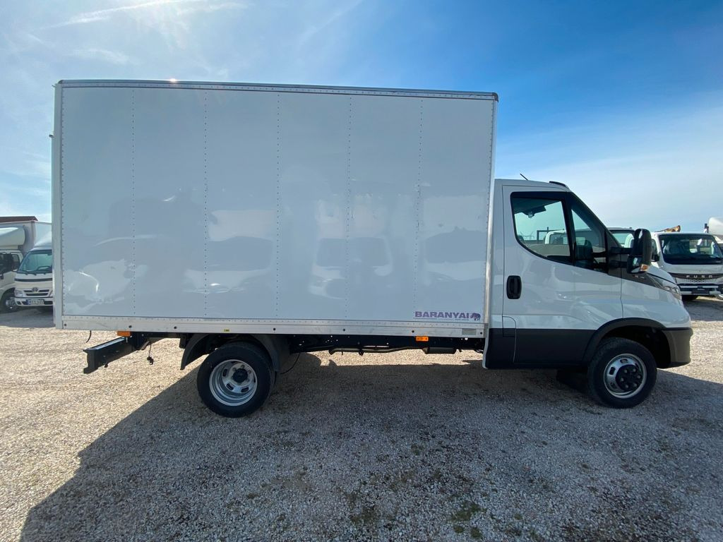 Iveco Daily Koffer mit LBW SOFORT Euro6E Iveco Daily Koffer mit LBW SOFORT Euro6E - Dostavno vozilo z zabojnikom: slika 2 Iveco Daily Koffer mit LBW SOFORT Euro6E Iveco Daily Koffer mit LBW SOFORT Euro6E - Dostavno vozilo z zabojnikom: slika 2