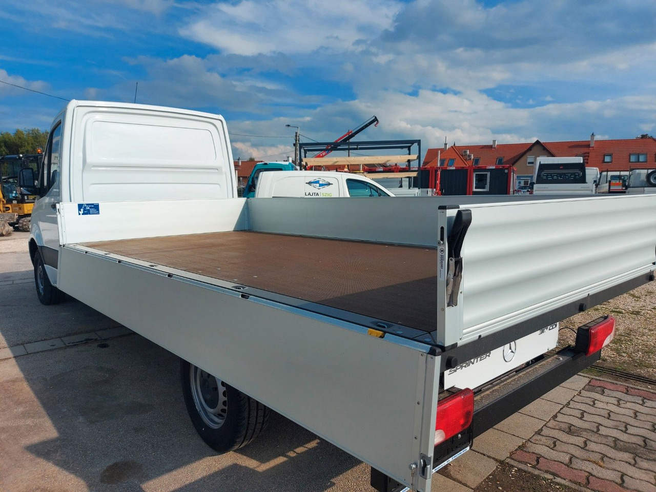 Mercedes-Benz Sprinter 315Pritsche - Dostavno vozilo s kesonom: slika 4 Mercedes-Benz Sprinter 315Pritsche - Dostavno vozilo s kesonom: slika 4