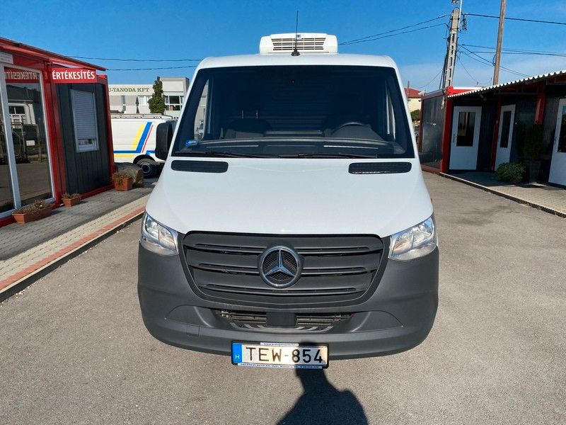 Mercedes-Benz Sprinter III Kasten FWD 211/215 CDI FWD L2 - Hladilno vozilo: slika 1 Mercedes-Benz Sprinter III Kasten FWD 211/215 CDI FWD L2 - Hladilno vozilo: slika 1