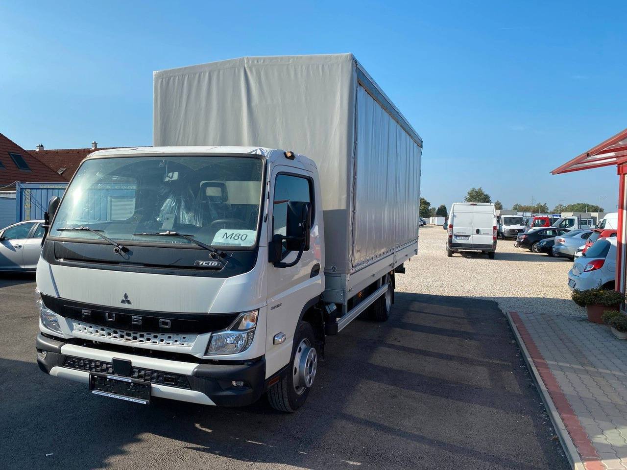Mitsubishi Canter FUSO 3C15 PRITSCHE+PLANE - Dostavno vozilo prekucnik: slika 2 Mitsubishi Canter FUSO 3C15 PRITSCHE+PLANE - Dostavno vozilo prekucnik: slika 2