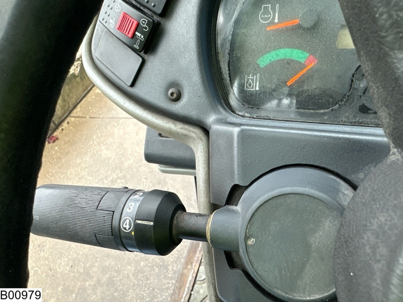 Caterpillar TH 330b 7,20 MTR, 3175 KG - Teleskopski viličar: slika 5 Caterpillar TH 330b 7,20 MTR, 3175 KG - Teleskopski viličar: slika 5