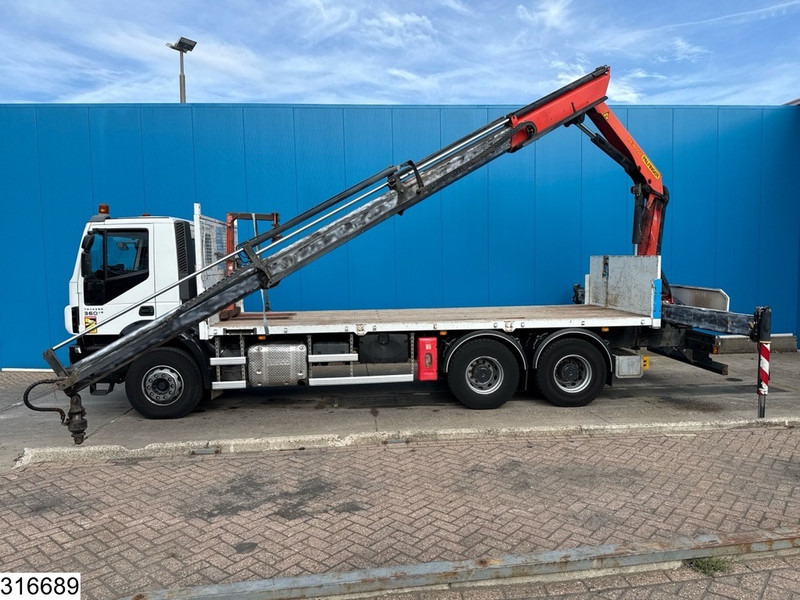 Iveco Trakker 360 6x4, EURO 6, Palfinger, Remote - Tovornjak s kesonom, Tovornjak z dvigalom: slika 3 Iveco Trakker 360 6x4, EURO 6, Palfinger, Remote - Tovornjak s kesonom, Tovornjak z dvigalom: slika 3