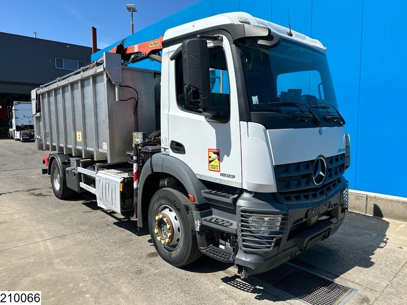 Mercedes-Benz Arocs 1833 EURO 6, Kipper, Palfinger - Tovornjak prekucnik, Tovornjak z dvigalom: slika 3 Mercedes-Benz Arocs 1833 EURO 6, Kipper, Palfinger - Tovornjak prekucnik, Tovornjak z dvigalom: slika 3