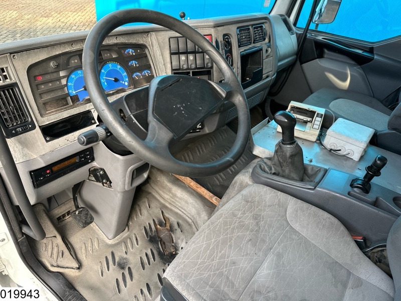 Renault Midlum 180 Euro 3, Manual, Fuel, 6180 Liters, 1 Comp - Tovornjak cisterna: slika 5 Renault Midlum 180 Euro 3, Manual, Fuel, 6180 Liters, 1 Comp - Tovornjak cisterna: slika 5