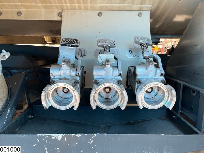 Renault Midlum 210 FUEL, EURO 2, 10815 liter, 3 comp,Steel suspension - Tovornjak cisterna: slika 5 Renault Midlum 210 FUEL, EURO 2, 10815 liter, 3 comp,Steel suspension - Tovornjak cisterna: slika 5