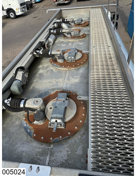 Tovornjak cisterna Renault Midlum 270 EURO 5, ADR, FUEL, 13.390 Liter, 4 Comp.: slika 14