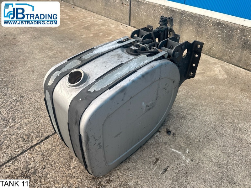 Universeel AdBlue Tank - Rezervoar za gorivo: slika 1 Universeel AdBlue Tank - Rezervoar za gorivo: slika 1