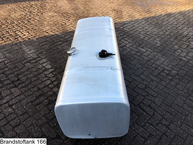 Universeel B 1.80 x D 0.60 x H 0.55 = 600 Liter - Rezervoar za gorivo: slika 4 Universeel B 1.80 x D 0.60 x H 0.55 = 600 Liter - Rezervoar za gorivo: slika 4