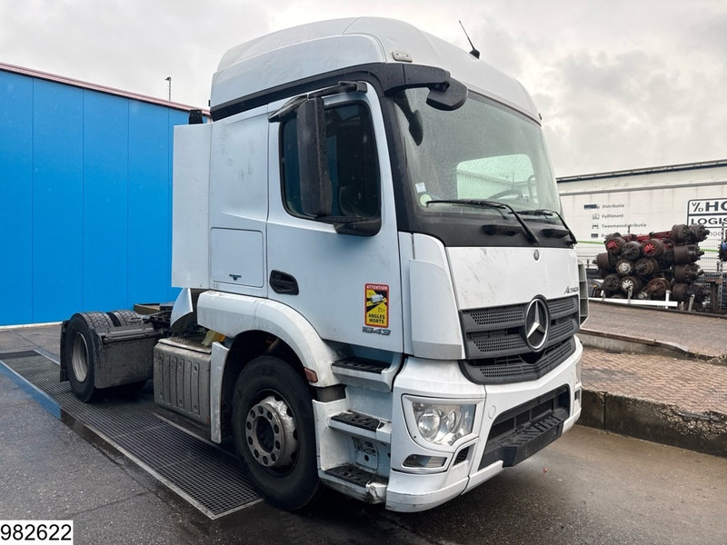 Mercedes-Benz Actros 1843 EURO 6, Engine broken - Vlačilec: slika 3 Mercedes-Benz Actros 1843 EURO 6, Engine broken - Vlačilec: slika 3