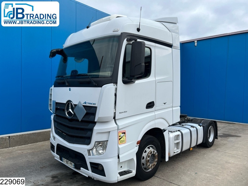 Vlačilec Mercedes-Benz Actros 1845 EURO 6: slika 1