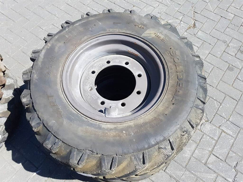 Ahlmann AS50-Solideal 12.5-18-Dunlop 12.5R18-Tire/Reifen - Gume in platišča za Gradbeni stroj: slika 4 Ahlmann AS50-Solideal 12.5-18-Dunlop 12.5R18-Tire/Reifen - Gume in platišča za Gradbeni stroj: slika 4