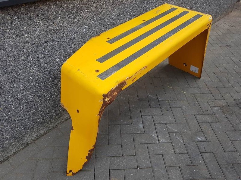 Ahlmann AZ150-4181501A-R/A-Mud guard/Kotfluegel/Spatbord - Blatnik za Gradbeni stroj: slika 2 Ahlmann AZ150-4181501A-R/A-Mud guard/Kotfluegel/Spatbord - Blatnik za Gradbeni stroj: slika 2