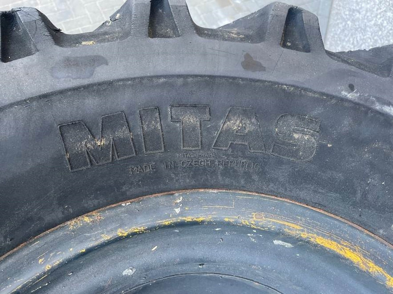 Ahlmann AZ6-Mitas 405/70-20 (16/70-20)-Tire/Reifen/Band - Gume in platišča za Gradbeni stroj: slika 5 Ahlmann AZ6-Mitas 405/70-20 (16/70-20)-Tire/Reifen/Band - Gume in platišča za Gradbeni stroj: slika 5