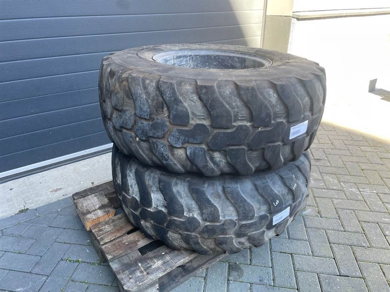 Ahlmann AZ85-Dunlop 405/70R20 (16/70R20)-Tire/Reifen/Band - Gume in platišča za Gradbeni stroj: slika 3 Ahlmann AZ85-Dunlop 405/70R20 (16/70R20)-Tire/Reifen/Band - Gume in platišča za Gradbeni stroj: slika 3