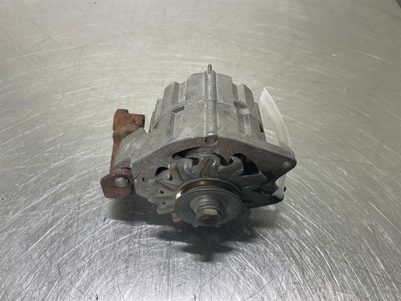 Bosch 0120488208-28V 35A-Alternator/Lichtmaschine/Dynamo - Motor za Gradbeni stroj: slika 1 Bosch 0120488208-28V 35A-Alternator/Lichtmaschine/Dynamo - Motor za Gradbeni stroj: slika 1
