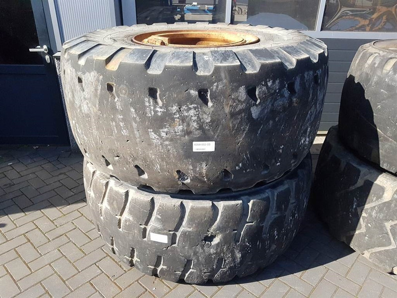 Case 921C-Michelin 26.5R25-Tire/Reifen/Band - Gume in platišča za Gradbeni stroj: slika 4 Case 921C-Michelin 26.5R25-Tire/Reifen/Band - Gume in platišča za Gradbeni stroj: slika 4