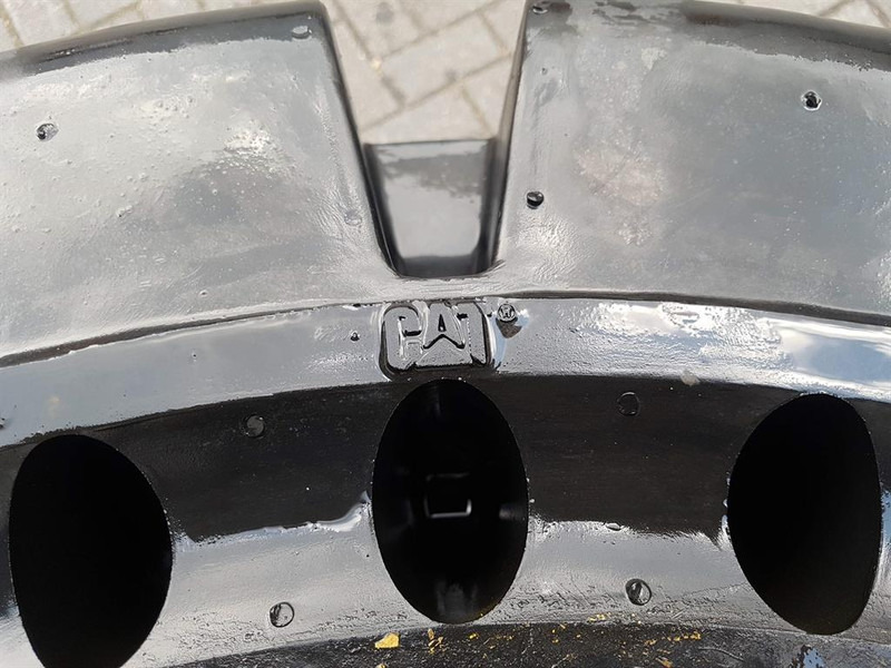 Cat 910/914 - 447-1131 - Tyre/Reifen/Band - Gume in platišča za Gradbeni stroj: slika 5 Cat 910/914 - 447-1131 - Tyre/Reifen/Band - Gume in platišča za Gradbeni stroj: slika 5