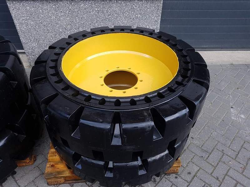 Cat 910/914 - 447-1131 - Tyre/Reifen/Band - Gume in platišča za Gradbeni stroj: slika 3 Cat 910/914 - 447-1131 - Tyre/Reifen/Band - Gume in platišča za Gradbeni stroj: slika 3