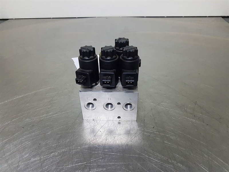 Flutec 3092166-Hydac-Valve/Ventile/Ventiel - Hidravlika za Gradbeni stroj: slika 3 Flutec 3092166-Hydac-Valve/Ventile/Ventiel - Hidravlika za Gradbeni stroj: slika 3