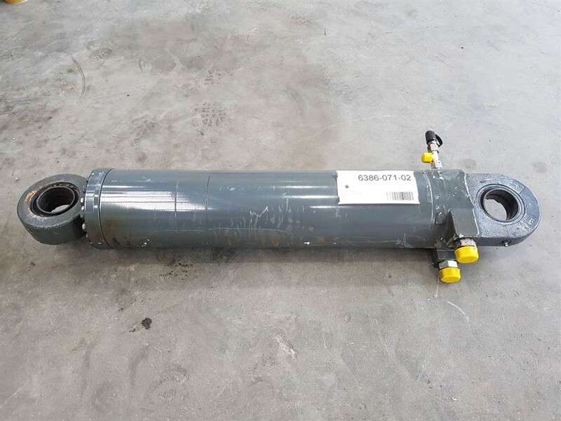 Fuchs MHL320-5577661295-Outrigger cylinder/Zylinder - Hidravlika za Gradbeni stroj: slika 1 Fuchs MHL320-5577661295-Outrigger cylinder/Zylinder - Hidravlika za Gradbeni stroj: slika 1
