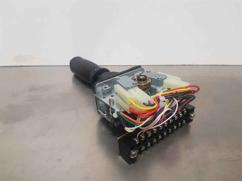 Genie 56773GT - Joystick/Steuergriff/Bedieningshendel - Električni sistem za Gradbeni stroj: slika 4 Genie 56773GT - Joystick/Steuergriff/Bedieningshendel - Električni sistem za Gradbeni stroj: slika 4